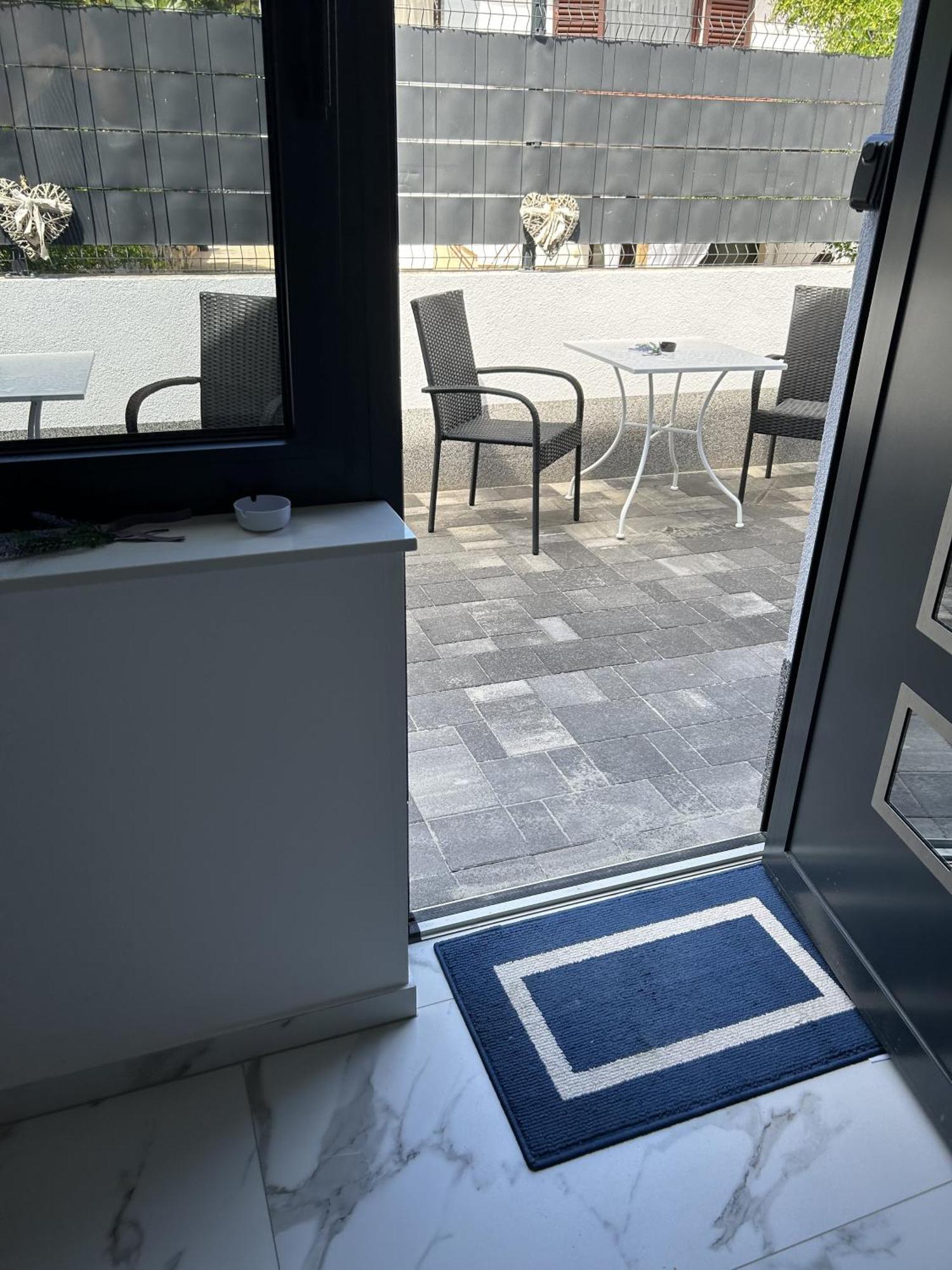 Apartment Merci *